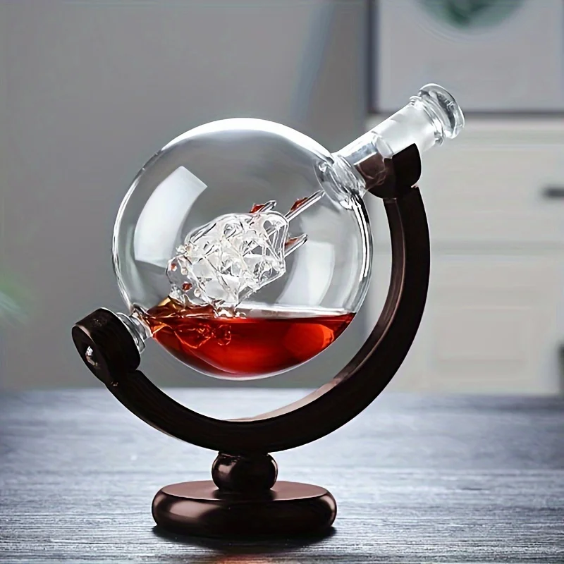 Globe Shaped Whiskey Decanter  - Bitters Bottle Set recension och pris